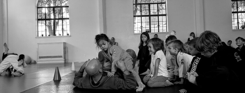 Kids class instruction